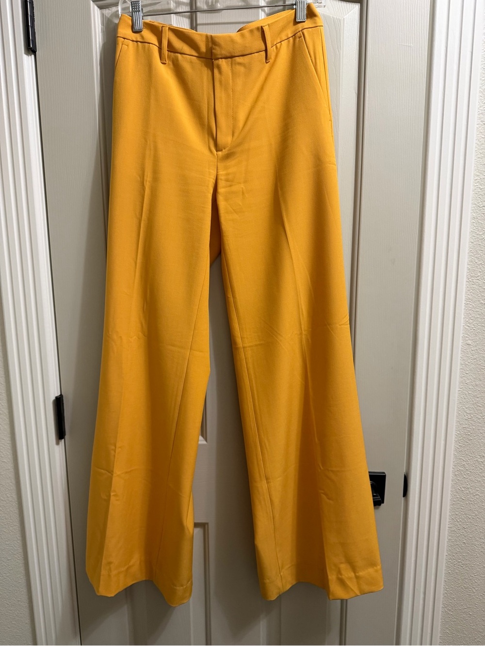 Banana Republic Women's Mustard Wide-Leg Pants & Blouse Set 4 Small - Picture 2 of 8